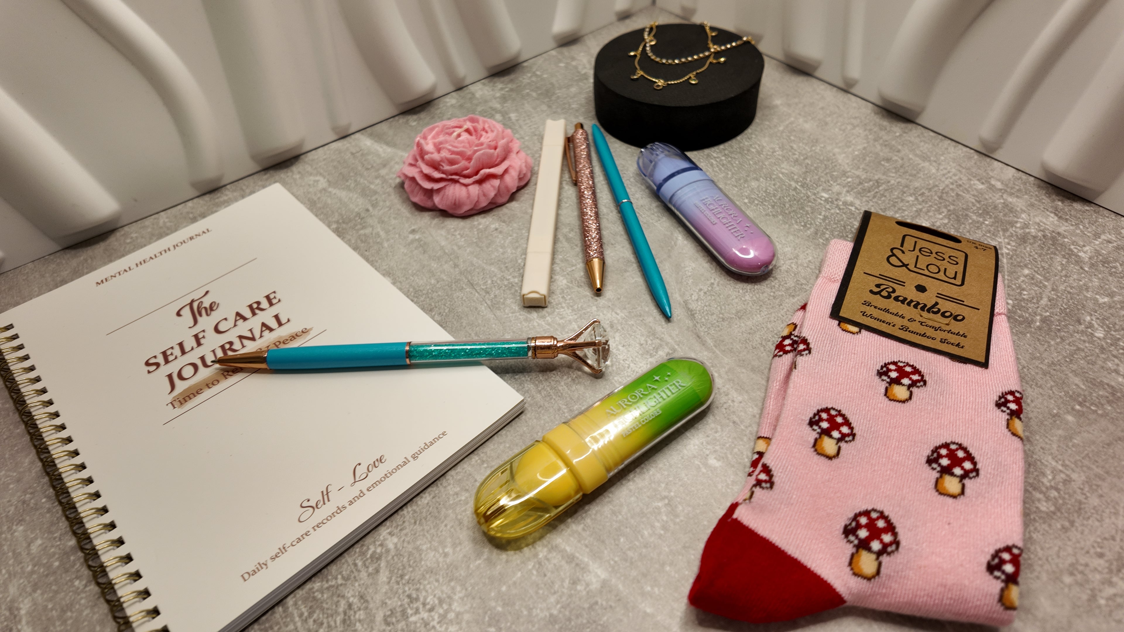 Manifest & Shine Box